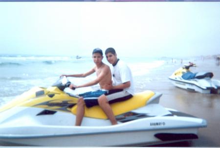 moi et reda à la plage